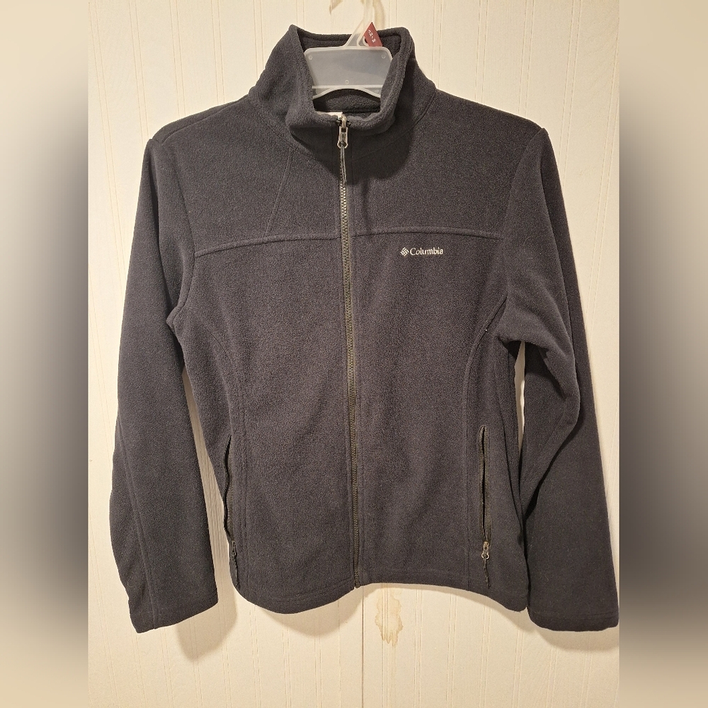 Woman's Columbia Black Full-Zip Fleece Jacket with Chest Pocket | Size L